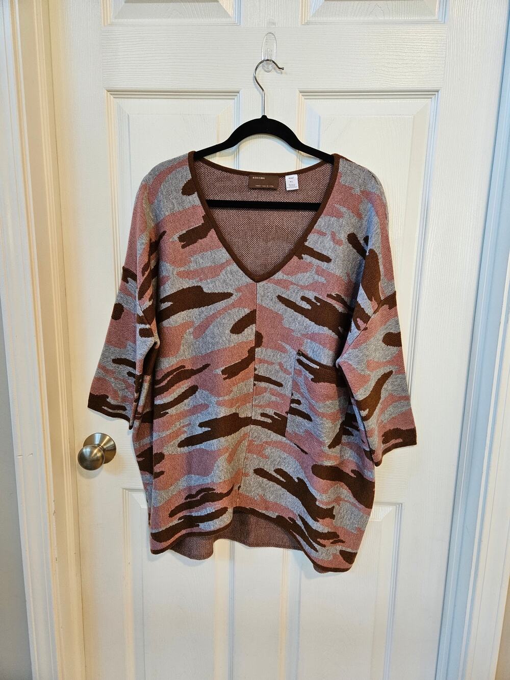 Kerisma Women's Pink Gray Camo V-Neck Tunic Sweater M/L Wool